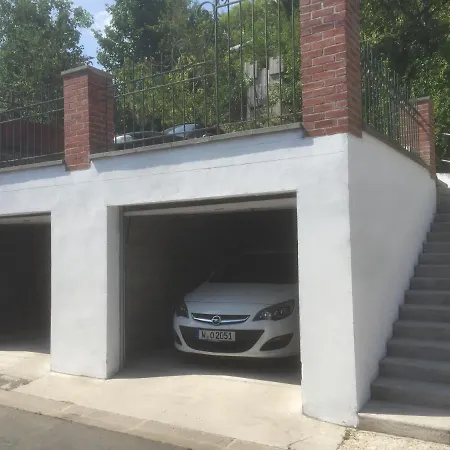 Eco Maison Entière Avec Terrasse Dans Jardin Potager Piscine Parking