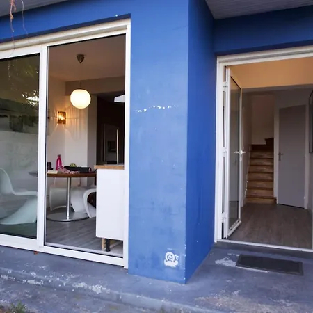 Eco Maison Entière Avec Terrasse Dans Jardin Potager Piscine Parking Hébergement de vacances