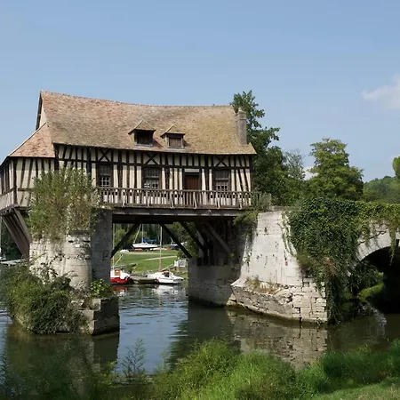 Holiday home Eco Maison Entiere Avec Terrasse Dans Jardin Potager Piscine Parking
