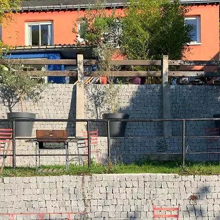 Eco Maison Entiere Avec Terrasse Dans Jardin Potager Piscine Parking Holiday home *