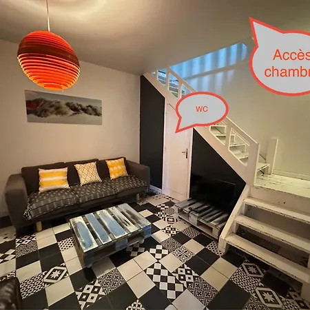 Eco Maison Entiere Avec Terrasse Dans Jardin Potager Piscine Parking Holiday home *