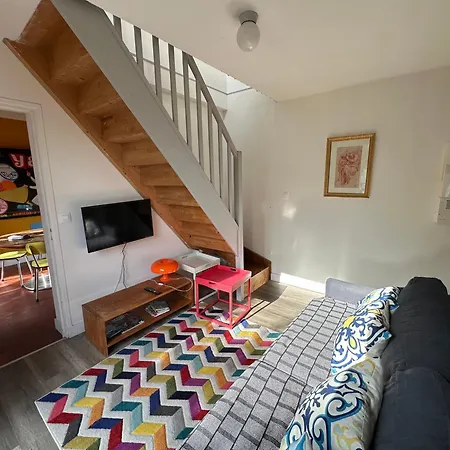 Eco Maison Entiere Avec Terrasse Dans Jardin Potager Piscine Parking Rouen