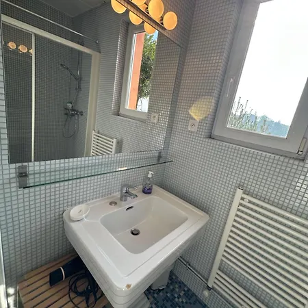 Eco Maison Entiere Avec Terrasse Dans Jardin Potager Piscine Parking