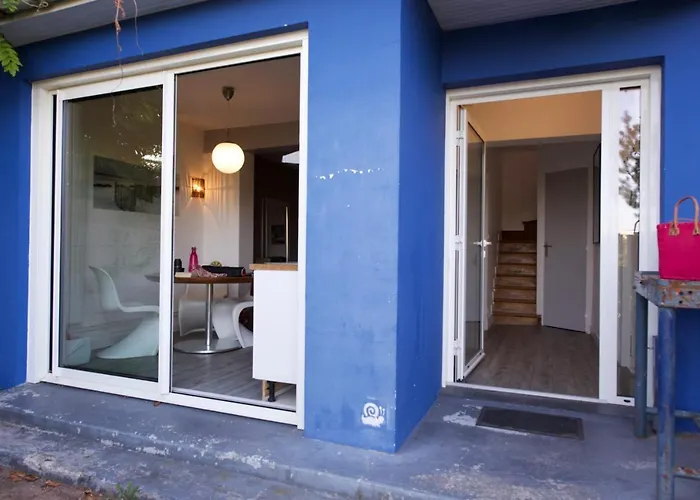 Eco Maison Entiere Avec Terrasse Dans Jardin Potager Piscine Parking 度假居