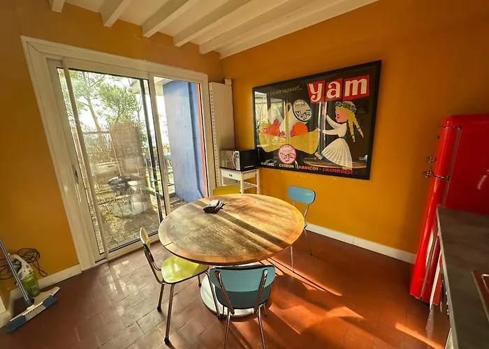 Eco Maison Entiere Avec Terrasse Dans Jardin Potager Piscine Parking