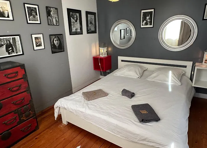 Eco Maison Entiere Avec Terrasse Dans Jardin Potager Piscine Parking 度假居