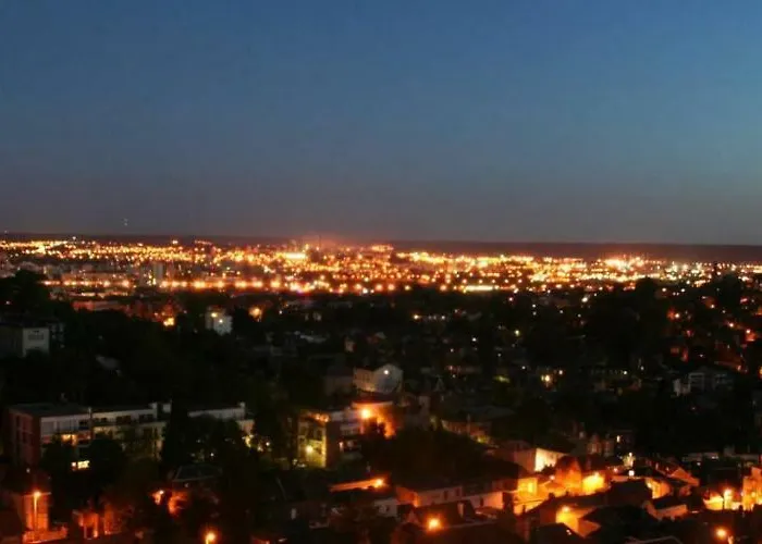 Eco Maison Entiere Avec Terrasse Dans Jardin Potager Piscine Parking 度假居 鲁昂